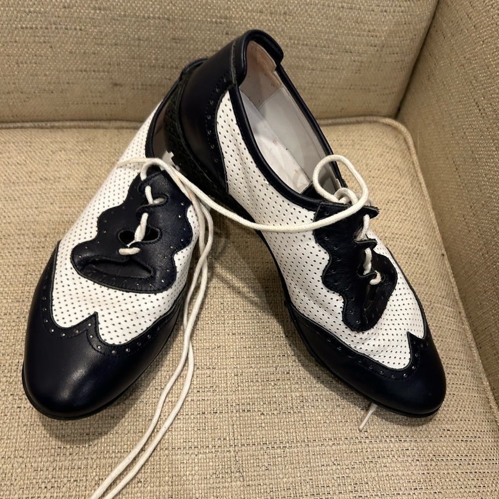 Walter Genuin's Jamie Golf Shoe